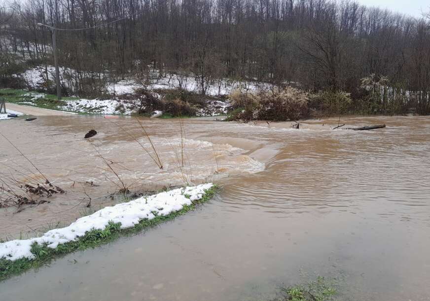 DRAGOČAJKA SE IZLILA U ZALUŽANIMA