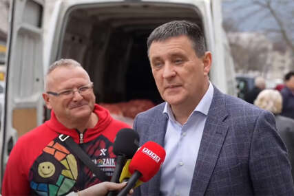 (VIDEO) „U Srpskoj niko ne smije biti gladan“ Đajić DONIRAO HRANU javnoj kuhinji u Banjaluci, a za 8. mart organizuje VELIKI RUČAK