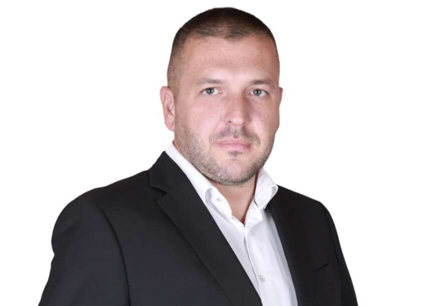 "13 godina iskustva u prosvjeti" Igor Jeremić na čelu Srednjoškolskog centra u Brodu
