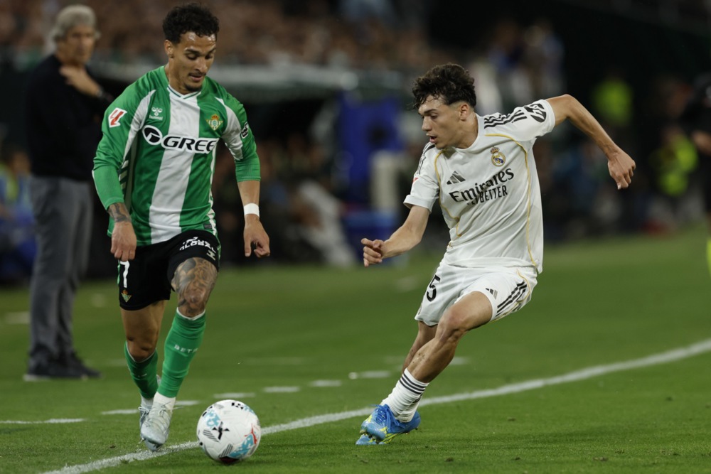 Betis šokirao Real, Barselona nadomak titule u Španiji
