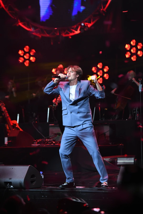 Internet bruji: Da li je Jakov Jozinović kopirao legendarni hit grupe COD?