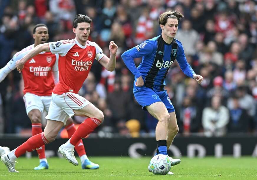 Bornmut šokirao Emirate: Arsenal na putu da ponovo sam sebe uništi