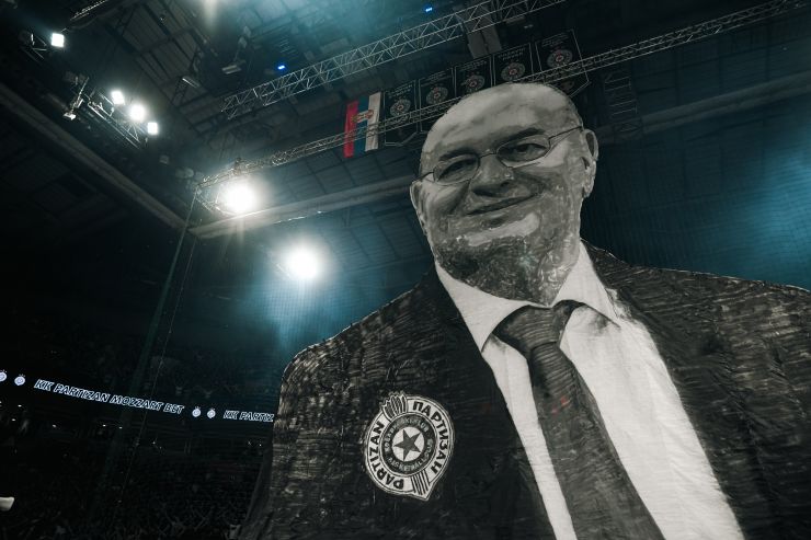 Duško Vujošević je ovo zaslužio: Spektakularna koreografija u Areni, sve puca od emocija