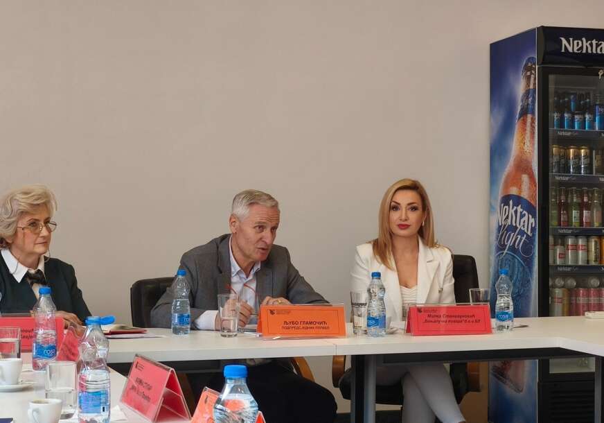 (FOTO) Banjalučka pivara predsjednik i domaćin sjednice: Savjet za poljoprivrednu i prehrambenu industriju Privredne komore