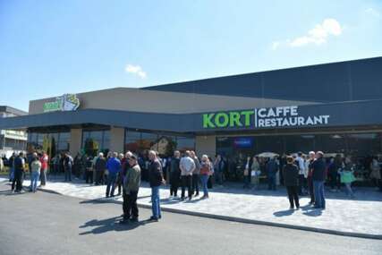(FOTO) Novih 50 radnih mjesta, obogaćena trgovinska ponuda: Otvoren HIPER KORT MARKET u Sokocu