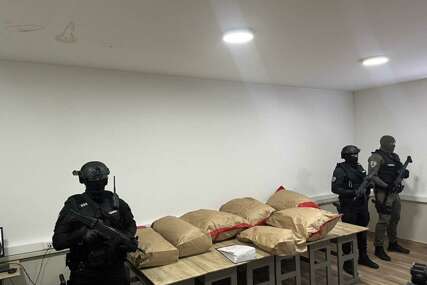 (FOTO) Produžen pritvor uhapšenima u akciji "Brazil": Na području Gradiške zaplijenjeno 50 KILOGRAMA NARKOTIKA