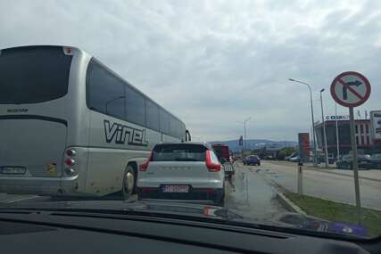(FOTO) Od Prijedorske petlje gužva: Ako krećete prema Banjaluci, strpite se