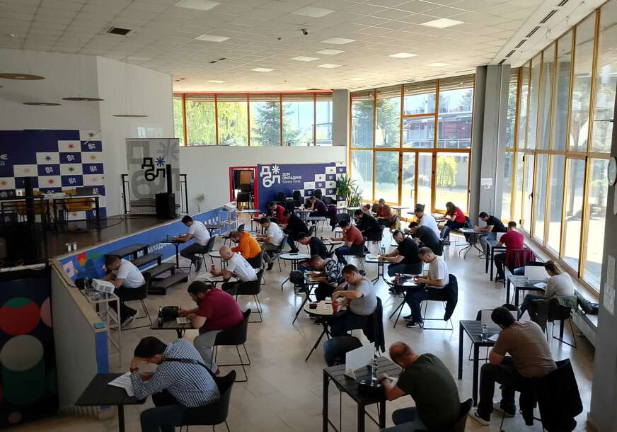 (FOTO) Učestvovale ekipe iz cijele regije: U Domu omladine održani 2. Banjalučki dani kviza
