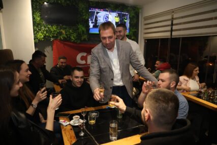 (FOTO) "SNAŽAN RAST" SPS-u pristupilo 60 novih članova