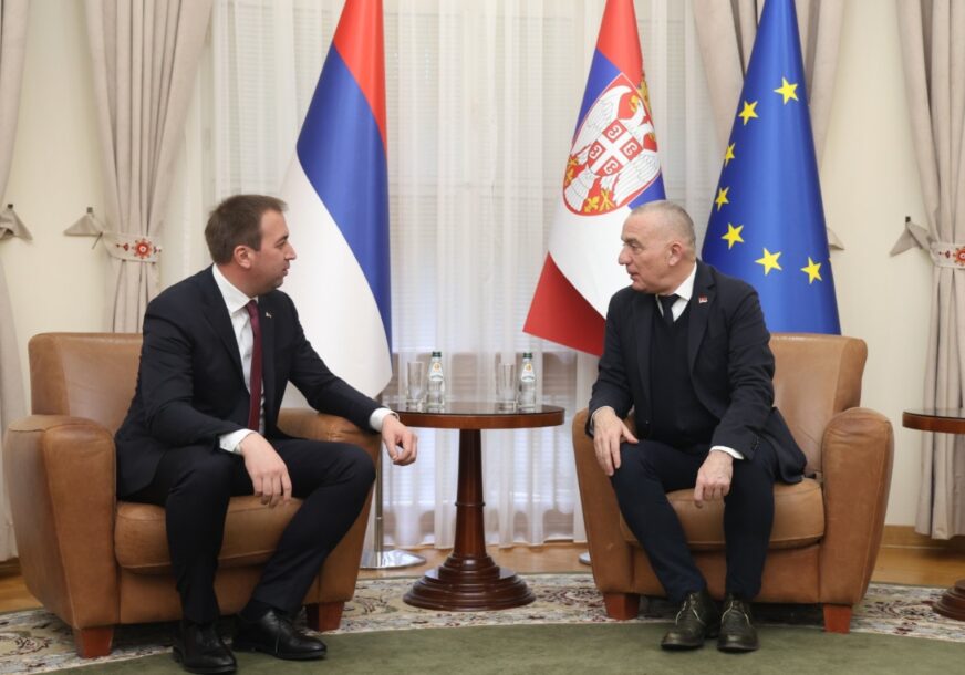 (FOTO) Saglasni da mu se mora obezbijediti DOSTOJANSTVEN TRETMAN: Selak razgovarao sa Vujićem o posjeti Ratku Mladiću u Hagu