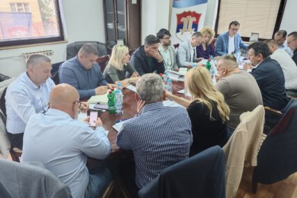 Usvojena 3 zaključka: Šta je Predsjedništvo SDS odlučilo na MARATONSKOJ sjednici u Banjaluci