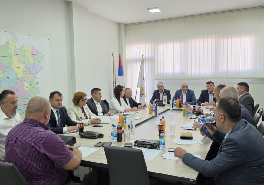 (FOTO) Učestvuju na svim nivoima predstojećih izbora: Narodna partija Srpske održala sjednicu Predsjedništva, EVO ŠTA JE JOŠ ODLUČENO