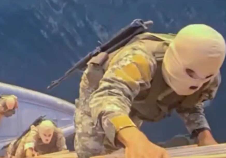 (VIDEO) Tenzije se ne smiruju: Velika zapljena broda u Ormuskom moreuzu, IRCG objavila snimke