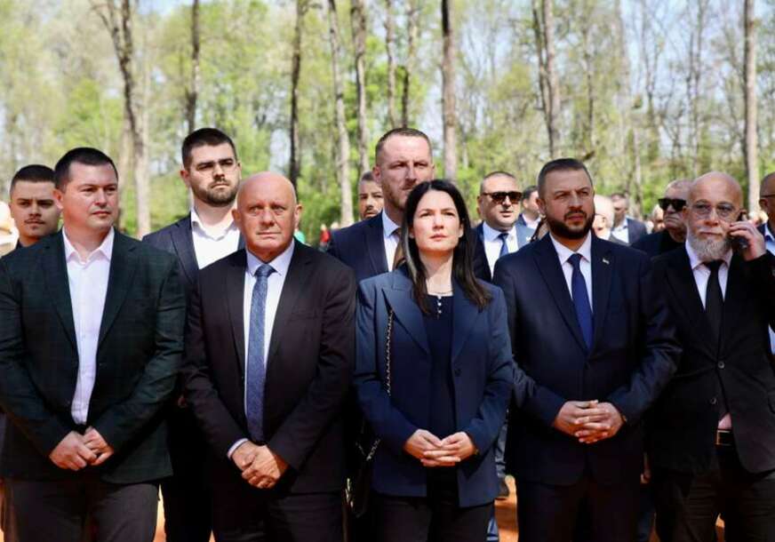 (FOTO) "Jasenovac je naša vjera u vaskrslog Hrista" Trivićeva poručila da ZLO, ma kolikih razmjera bilo, biva uvijek POBIJEĐENO
