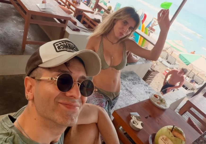 (FOTO) Brat Marije Šerifović objavio sliku sa Jovanom Pajić: Ona u kupaćem bez trunke šminke, a evo gdje su se provodili za sve pare
