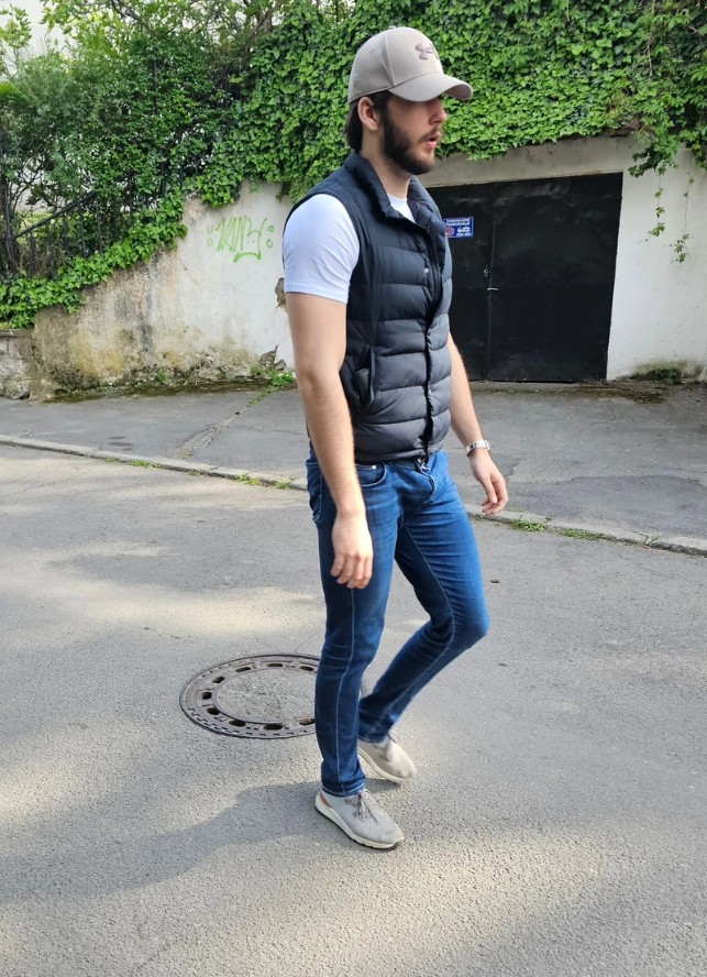 Kan Džinović 