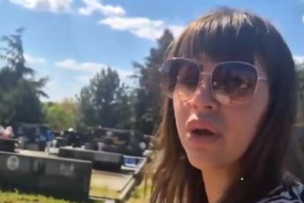 Miljana Kulić na groblju