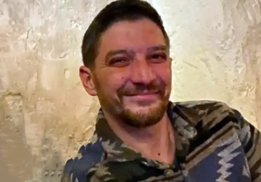 "Vratili su mi ga u sanduku" Potresne riječi majke preminulog Mirze Čengića