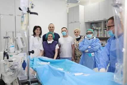 (FOTO) Bez skalpela i bez otvaranja grudnog koša: Pogledajte kako u UKC Srpske RJEŠAVAJU SRČANE MANE