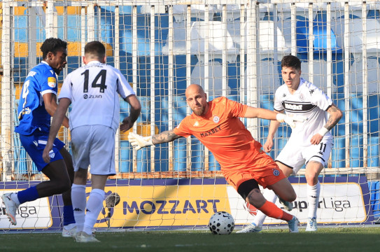 Crno-bijeli slave Poltera i Miloševića: Novi Pazar pao nakon goleade