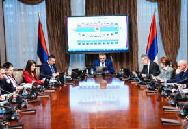 Ni 4.000 KM nije dosta: Da li su ministri zaslužili “IZUZETNO VISOKE PLATE”