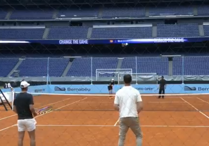 (VIDEO) Tu su bili Siner, Nadal, Florentino Perez: Na Santiago Bernabeu viđen najneobičniji teniski meč ikada