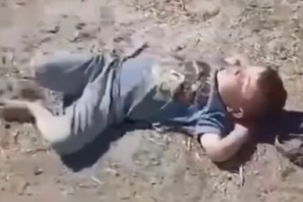 (VIDEO) CIJELO SELO TRAŽILO DJEČAKA Nakon 10 sati pronašli ga kako spava na jednom brdu, snimak nasmijao mnoge