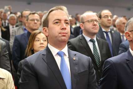 (FOTO) "Oslonac stabilnosti i jedan od temelja državnosti" Ministar Selak poslao snažnu poruku povodom Dana policije Republike Srpske