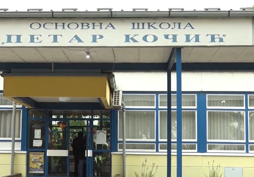 Incident u školi kod Gradiške: Roditelj napao učenika u školskom dvorištu, obaviještena i policija