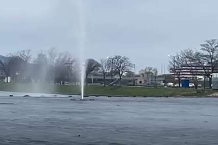 (VIDEO) Udari vjetra i do 40 km/h: Trebinje zahvatila JAKA BURA, izdat narandžasti meteoalarm