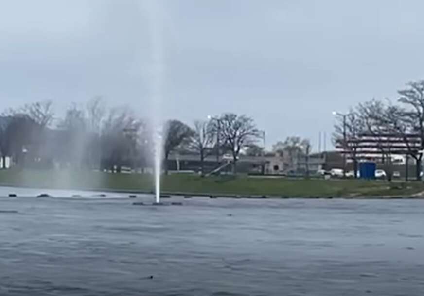 (VIDEO) Udari vjetra i do 40 km/h: Trebinje zahvatila JAKA BURA, izdat narandžasti meteoalarm