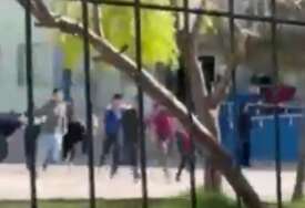 (VIDEO) PUCNJAVA ISPRED ŠKOLE U TURSKOJ Osam osoba povrijeđeno, napadač uhapšen