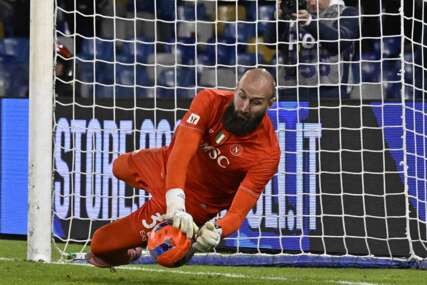 (VIDEO) Mat u tri poteza: Vanja Milinković-Savić primio gol poslije 33 sekunde