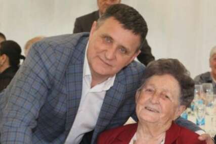 (FOTO) "Naši susreti su bili ispunjeni toplinom"  Đajić se oglasio nakon SMRTI MIRE DODIK, porodici uputio ove riječi utjehe