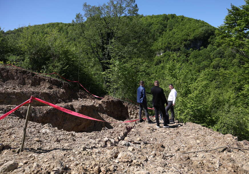 Mlađen Vukelić, oduzimanje zemljišta