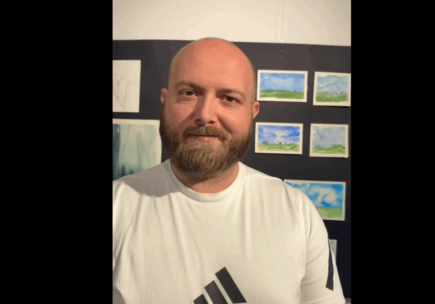 Inspirativna priča mladog Banjalučanina: Aleksandar je gluvonijemi umjetnik koji stvara djela i RUŠI PREDRASUDE