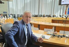 (FOTO) BORENOVIĆ NAKON POTPISIVANJA DEKLARACIJE "Evropski put i očuvanje našeg identiteta nisu suprotstavljeni ciljevi"