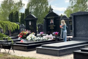 suzana jovanović na grobu saše popovića