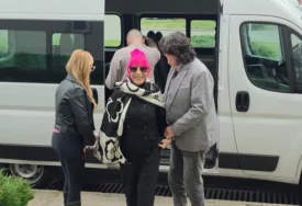 "NE PRILIČI NJEGOVIM GODINAMA" Pjevačica otkrila kakve joj je poruke slao muž Zorice Brunclik