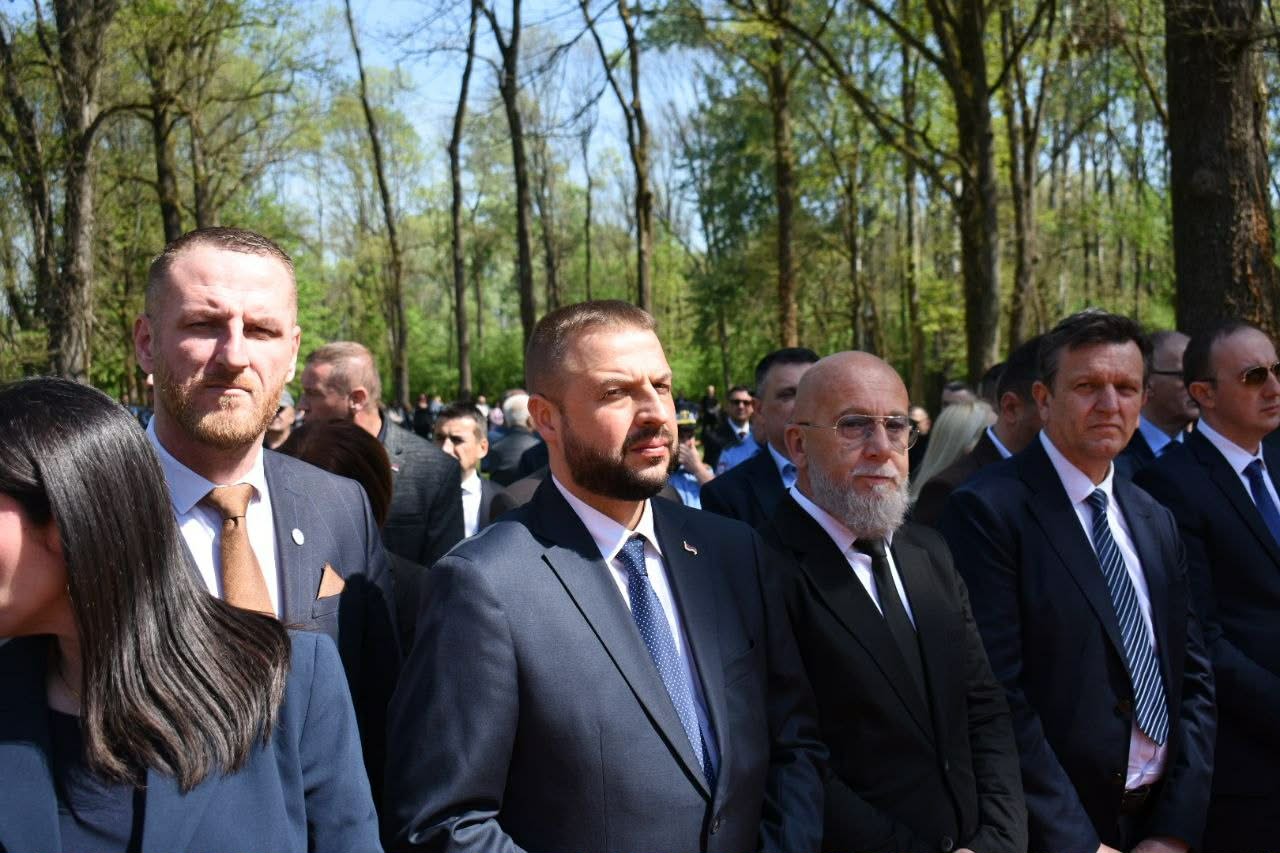 “Veliko stradanje, VJEČNA OPOMENA” Delegacija SDS na obilježavanju Dana sjećanja na žrtve genocida nad Srbima, Jevrejima i Romima u NDH