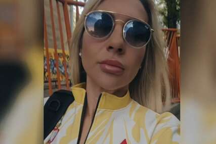 (FOTO) "Tigrov rik za dobro jutro" Jovana Jeremić nosi duksericu sa imenom vjerenika na leđima, ZALJUBLJENA JE DO UŠIJU
