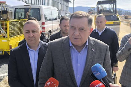 (FOTO) Dodik i Јanković obišli gradilište: Poznato kada će biti otvoren MOST U ČESMI