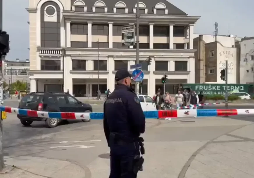 Oglasili se iz UKC Vojvodine: Poznato stanje žene (55) na koju je pao dio skele u centru Novog Sada