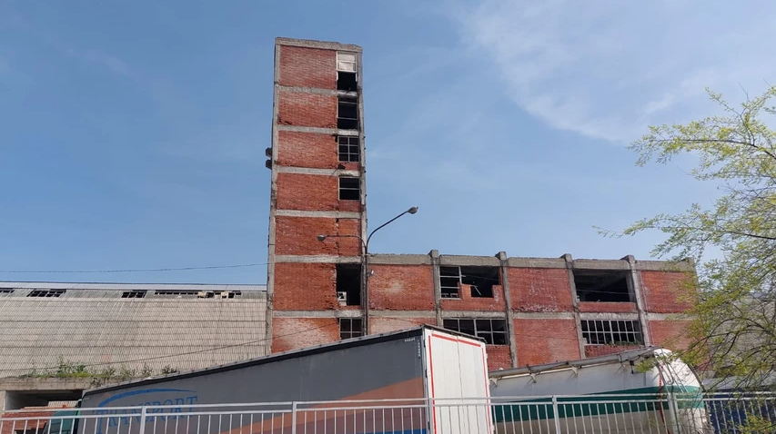 PAO SA 30 METARA VISINE Tinejdžer u kritičnom stanju, isplivali detalji užasa