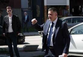 (VIDEO) Spektakularno paljenje lila na Šibovima: Vlado Đajić poslao snažnu poruku djeci i mladima