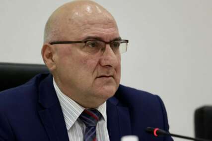 SUKOB INTERESA ILI IPAK NIJE Sin člana CIK postao šefa kabineta Dragana Čovića u Parlamentu BiH
