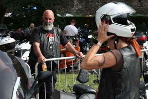 Defile, motoristi