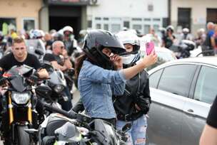 Defile, motoristi