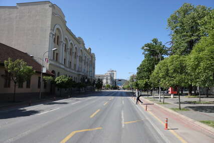 (FOTO) Slika grada kakva se rijetko viđa: Pogledajte kako izgleda centar Banjaluke za 1. maj