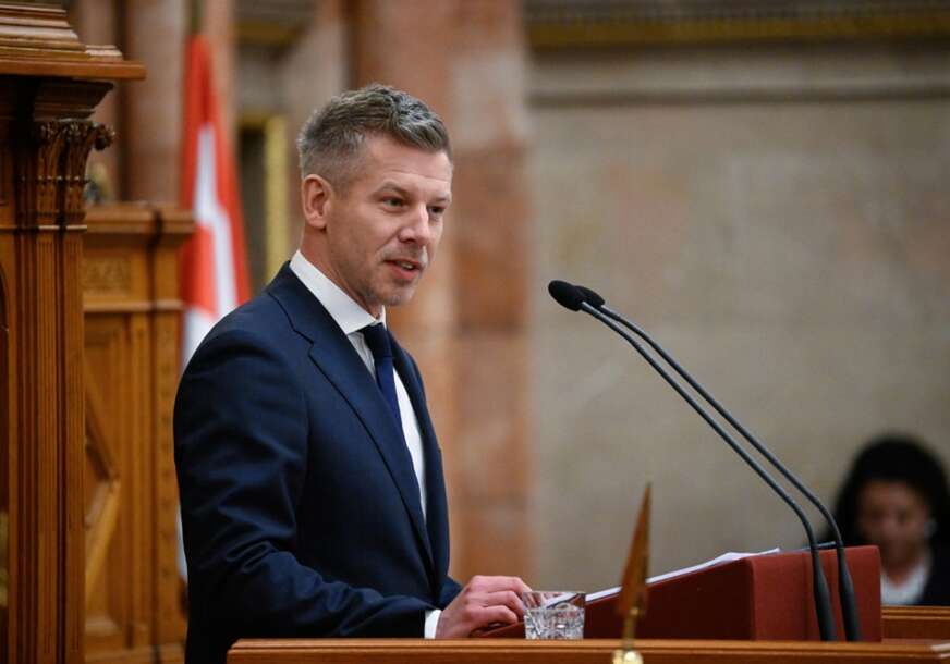 (VIDEO) Ministarstvo od 280 miliona evra i masažne fotelje: Novi mađarski premijer razotkrio Orbanov luksuz